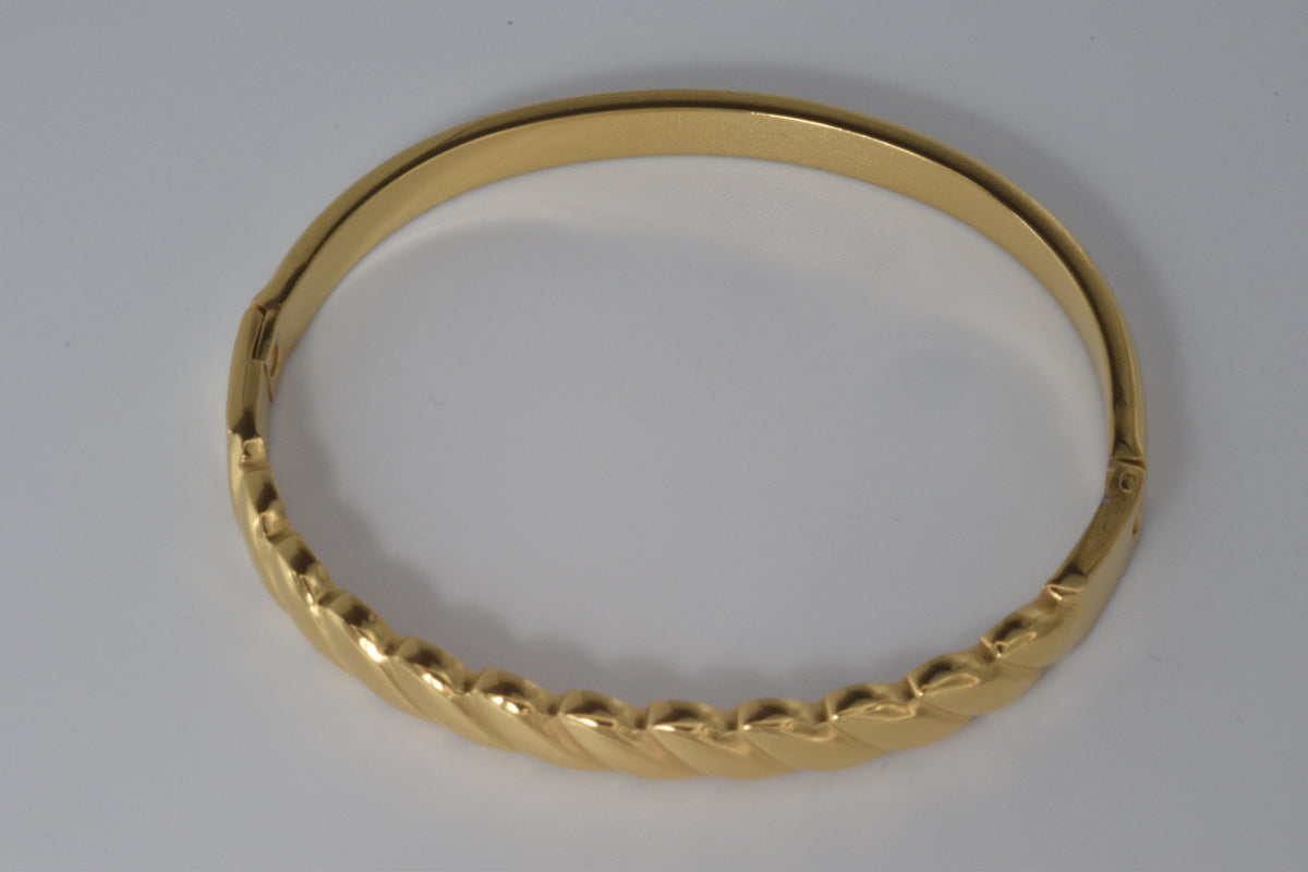 Smooth Angle Bangle